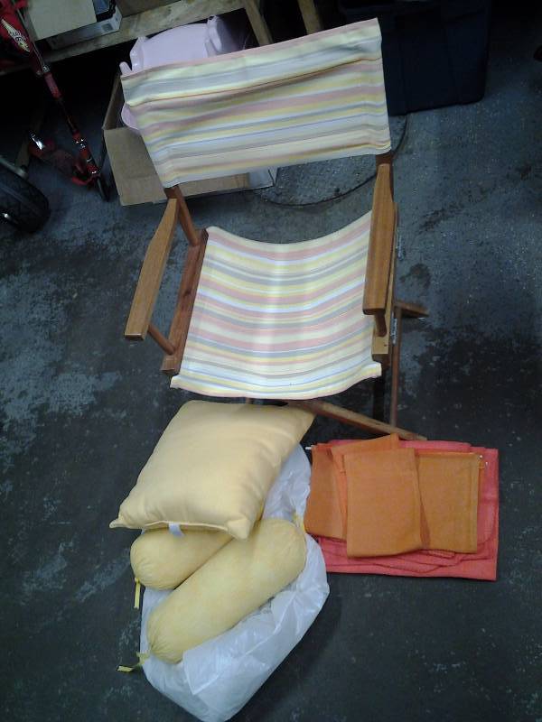 lot 35 image: Directors Chair & Yellow Pillows