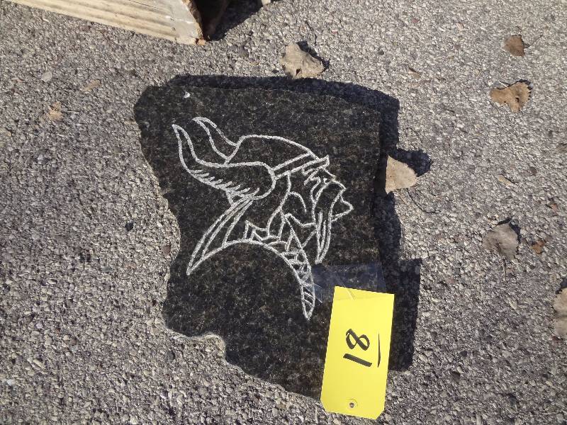 lot 18 image: Viking Granite Slab