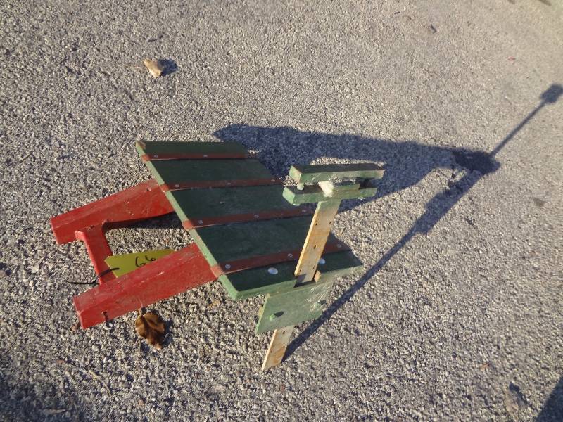 lot 66 image: Chain Saw Mount