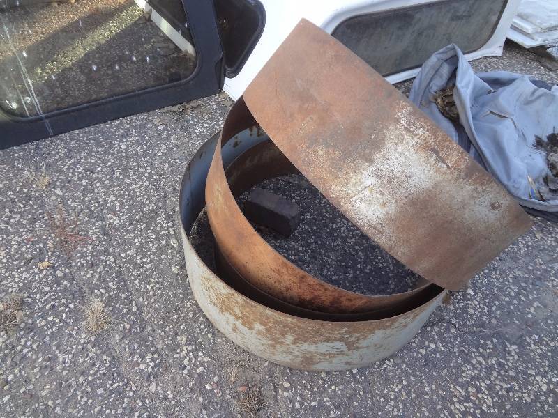 lot 72 image: (4) Fire Rings