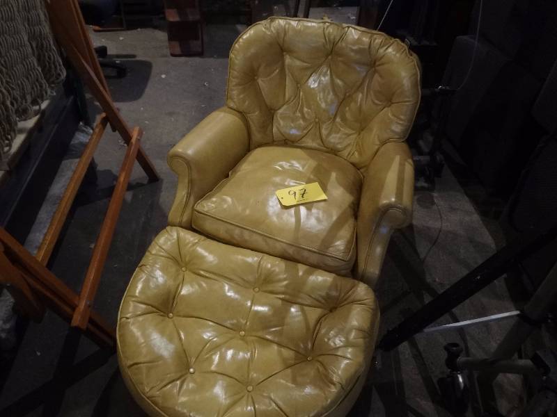 lot 97 image: Yellow Leather Chair wFootrest