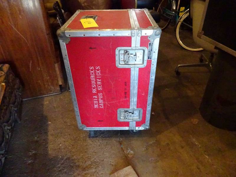 lot 116 image: Anvil Case
