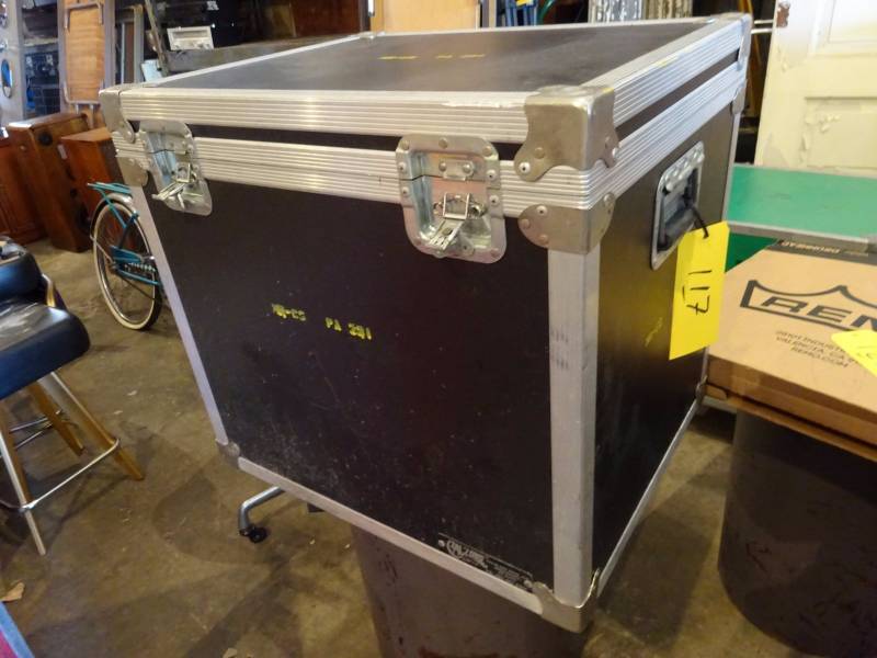lot 117 image: Black Anvil Case
