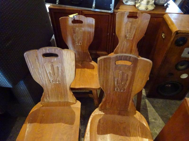 lot 126 image: (4) Wood Cactus Back Chairs