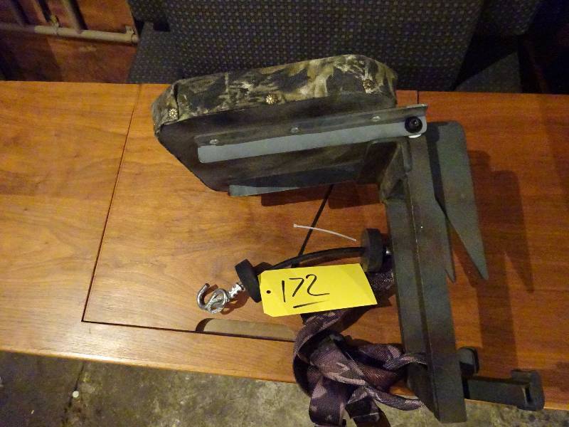 lot 172 image: Tree Stand