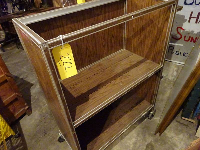 lot 222 image: Shelf