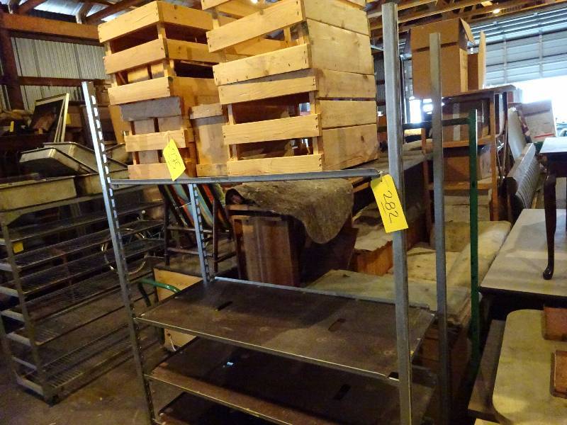 lot 282 image: Large Rack
