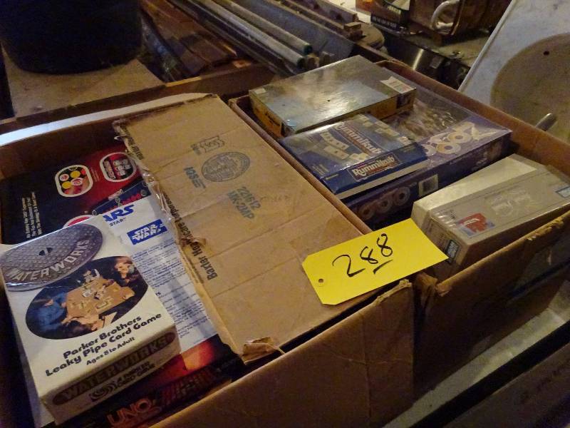 lot 288 image: Games, Puzzles
