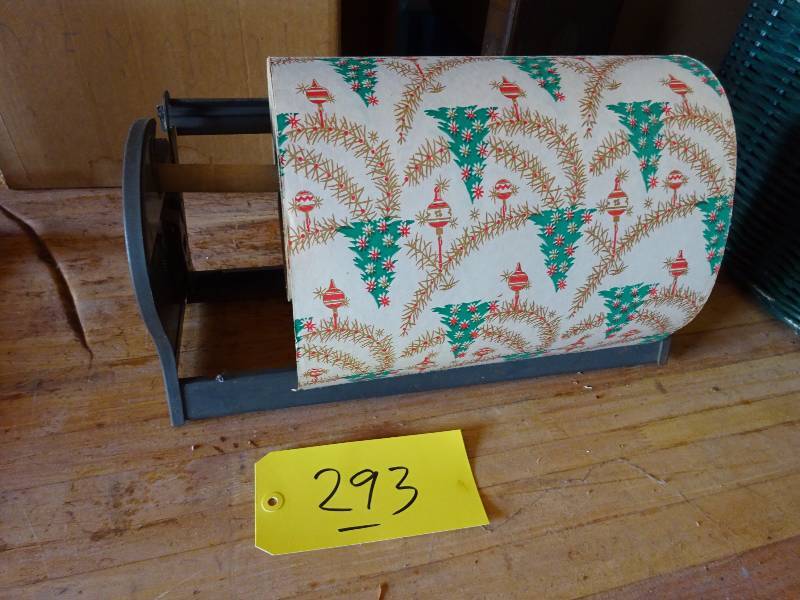 lot 293 image: Paper Roll