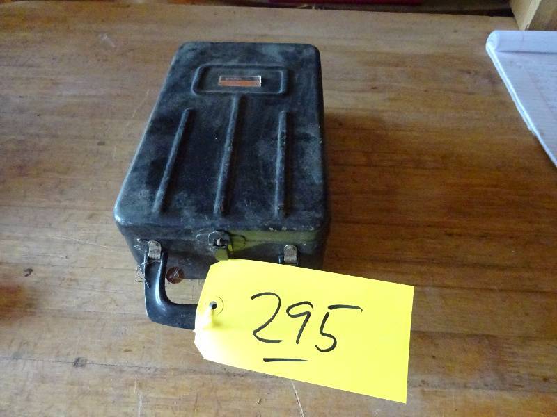 lot 295 image: Graflex Standard
