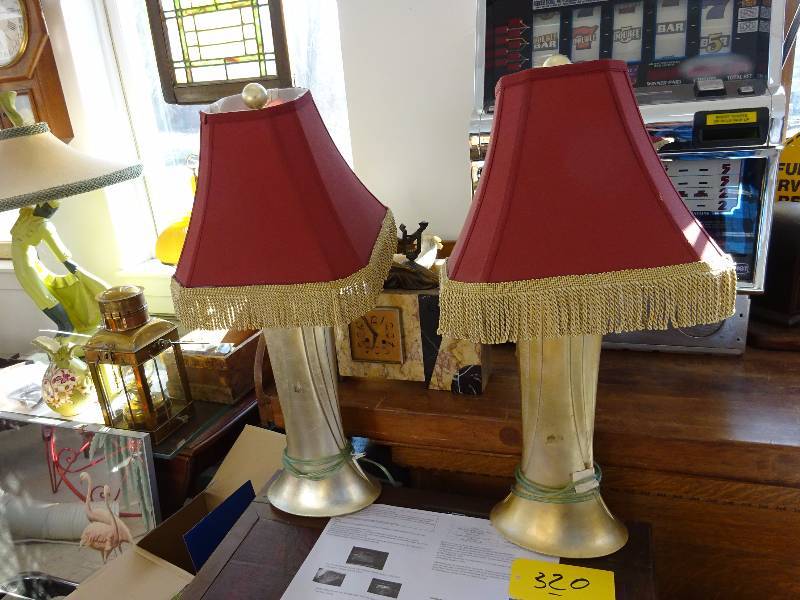 lot 320 image: Pair Fancy Gold Lamps