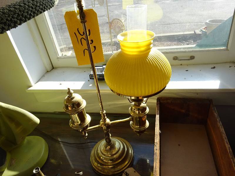 lot 322 image: Student Lamp