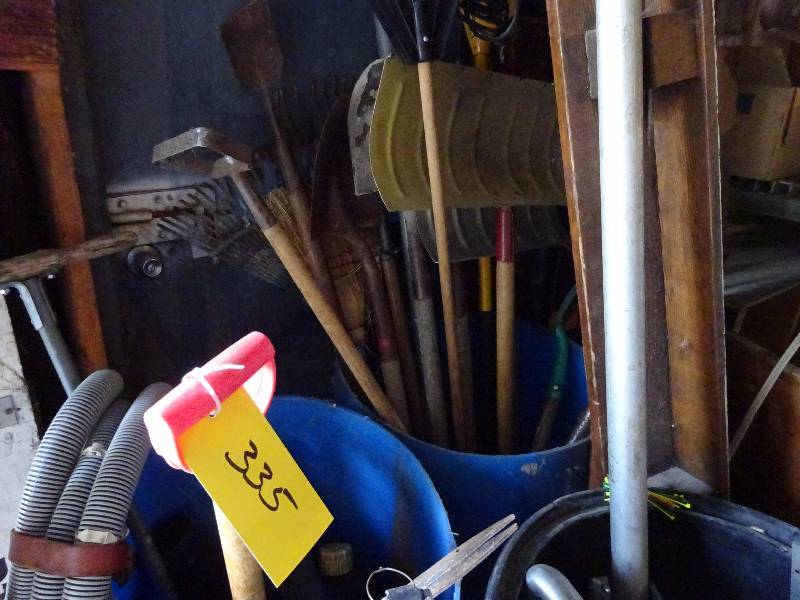 lot 335 image: Garden Tools, Barrel scrap Stainless