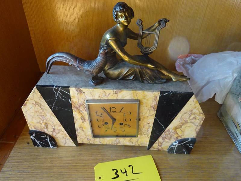 lot 342 image: Deco Clock, Stone case