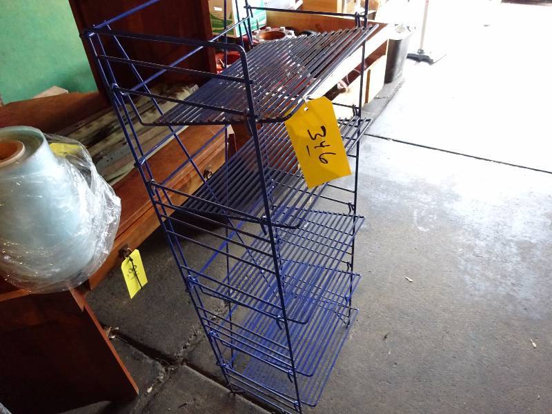 lot 346 image: Blue Metal rack