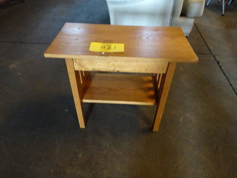 lot 421 image: Mission Style End Table