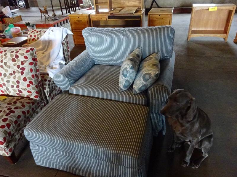 lot 439 image: Story Chair, Foot Rest