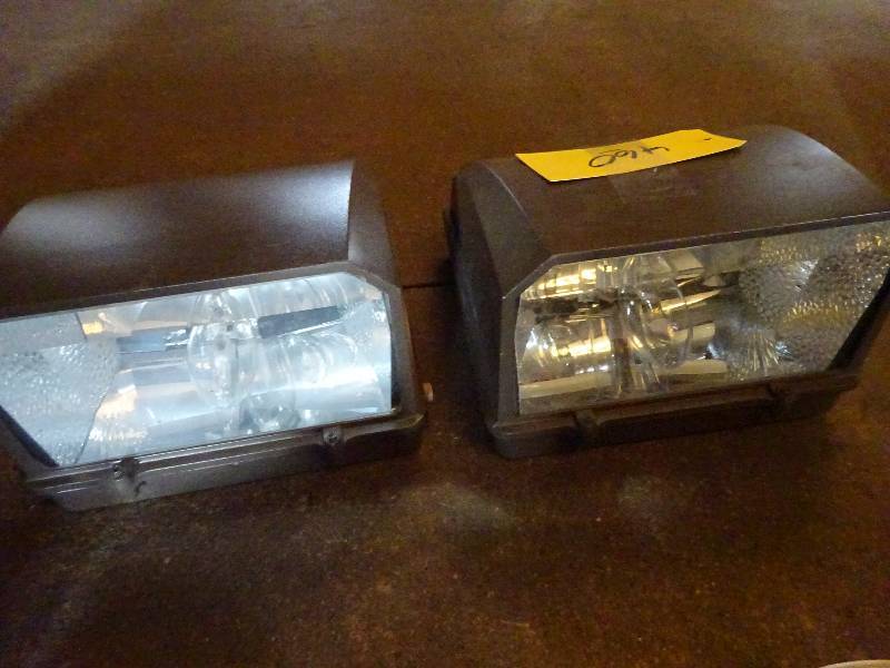 lot 460 image: Pair of Outside Building Lights