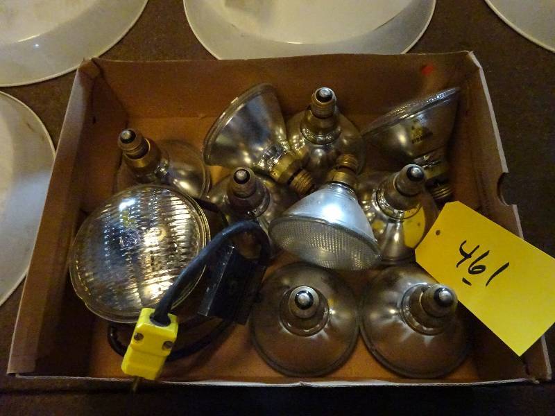 lot 461 image: Lot of Spot Light Bulbs