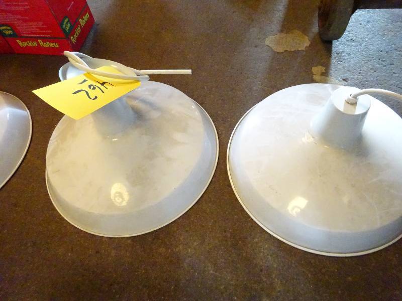 lot 462 image: 2 White Drop Lights
