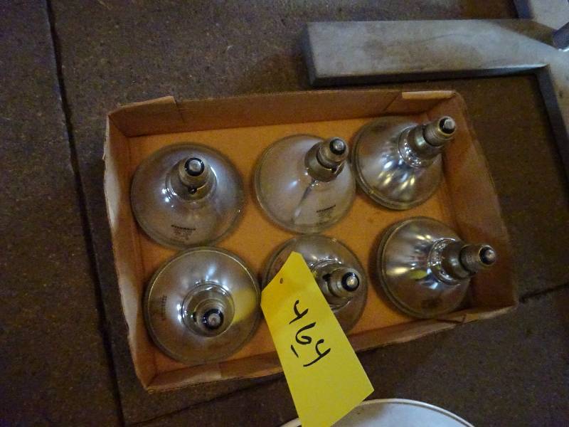 lot 464 image: Spot Light Bulbs