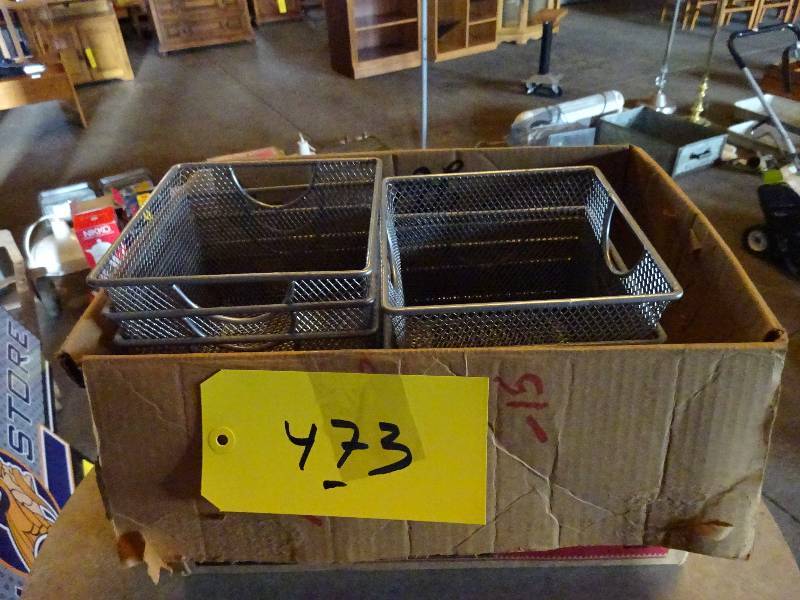 lot 473 image: Lot of Metal Baskets
