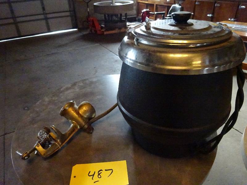 lot 487 image: Soup Kettle, Grinder