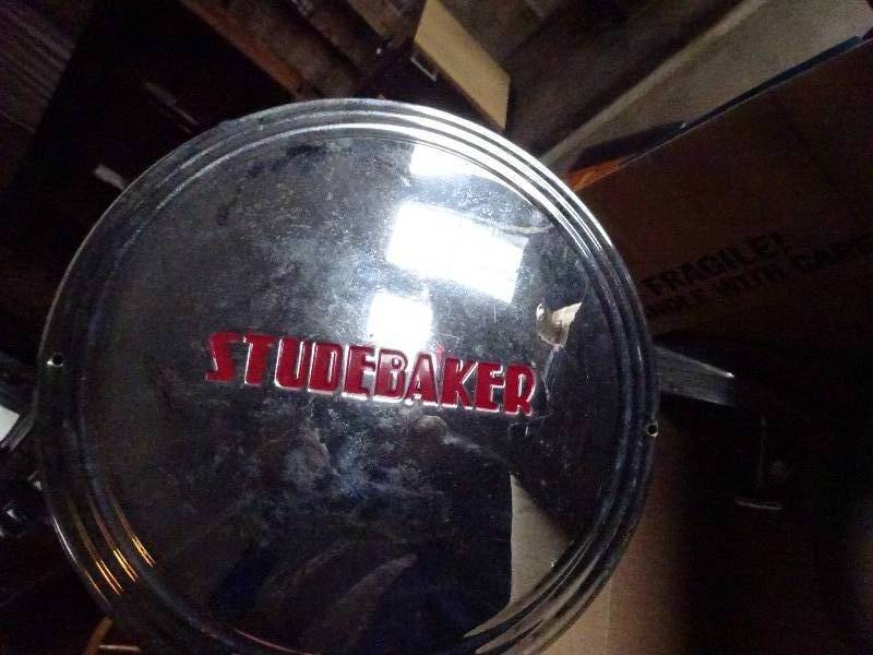 lot 514 image: Hubcaps
