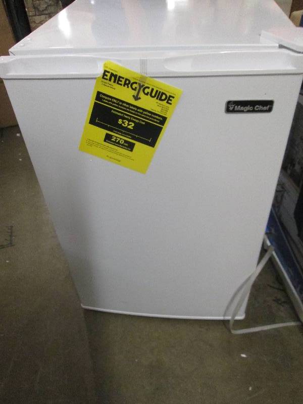 magic chef 3.0 cubic foot white min...