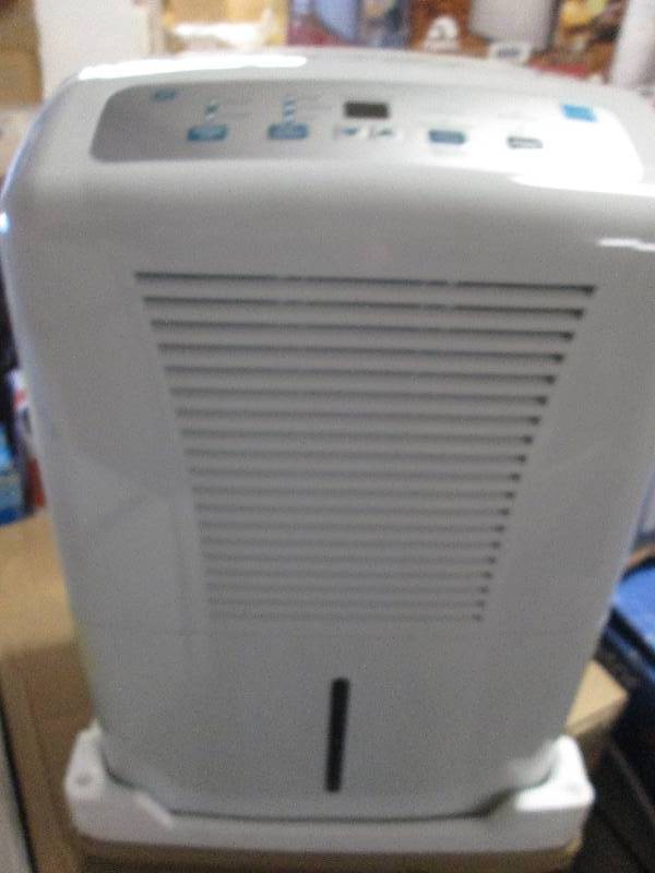 GE dehumidifier large roomdamp are...