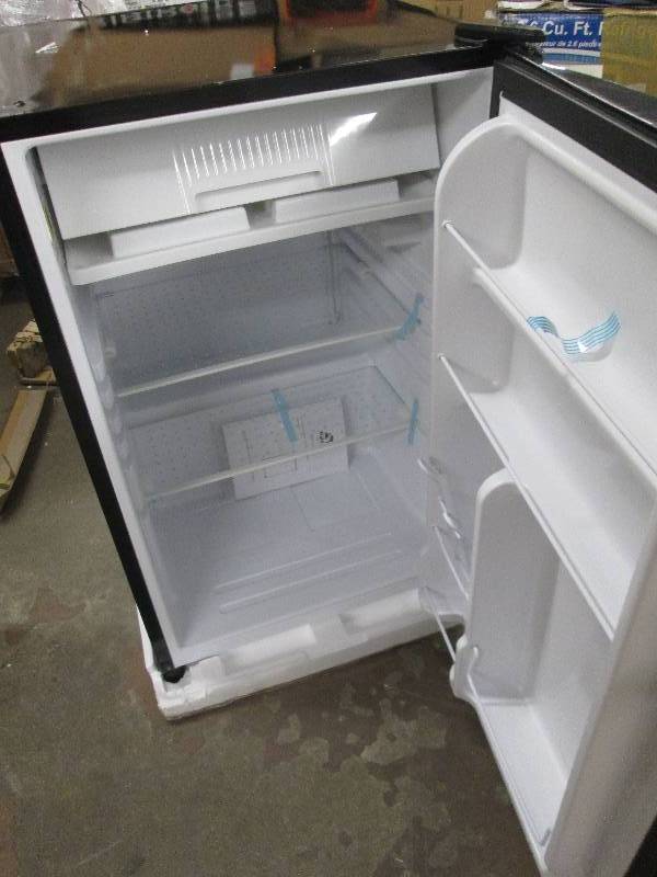 4.6 cuft. refrigerator tested and t...
