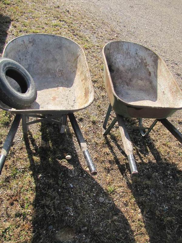 2 Wheel Barrels