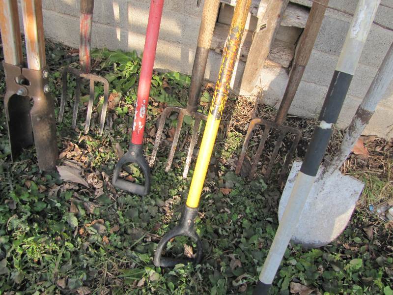 Various Roofing Tools  remove shingles