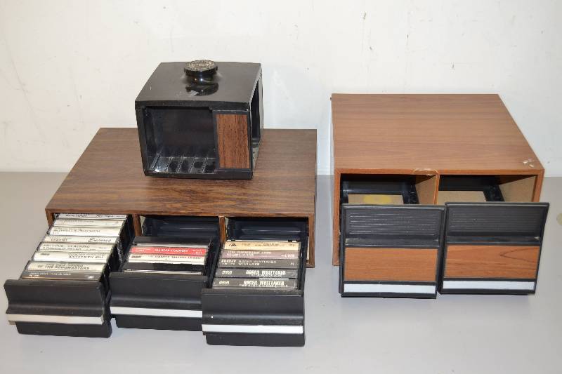 lot 102 image: Cassettes and holders