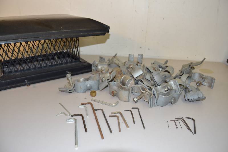 lot 116 image: Chimney Topper Fence links
