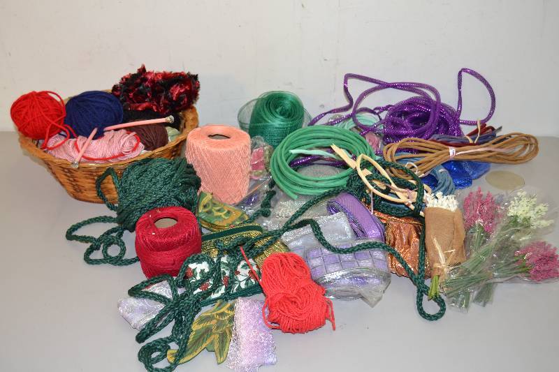 lot 45 image: Crafting