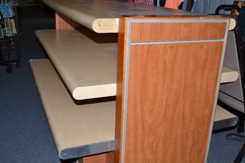 lot 193 image: shelving on wheels