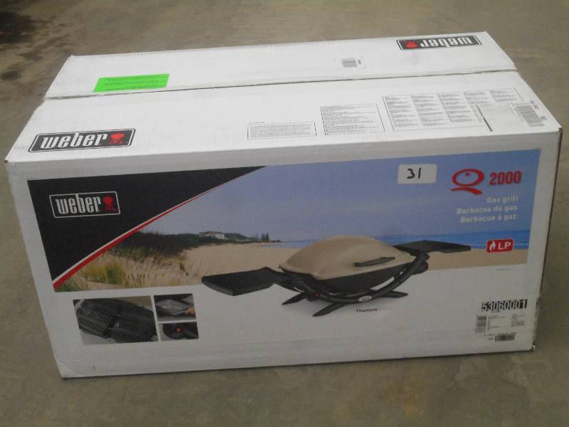 lot 31 image: New Weber Q2000 Gas Grill ...