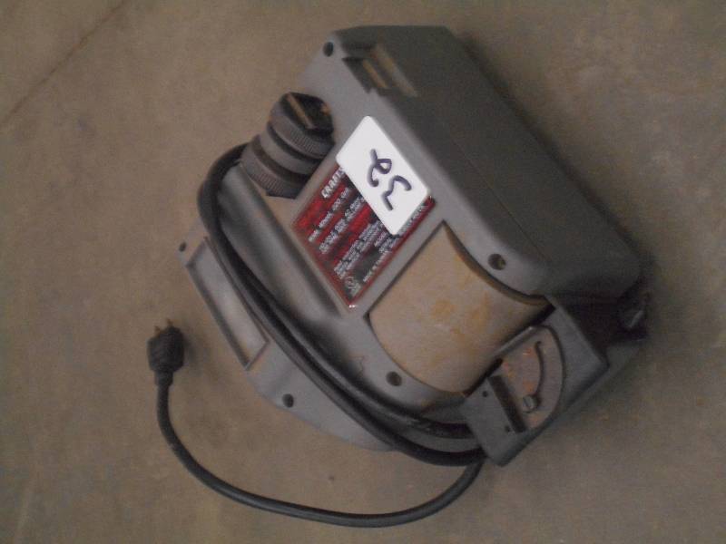 lot 32 image: Craftsman 220 Grit Wheel Sharpener ...