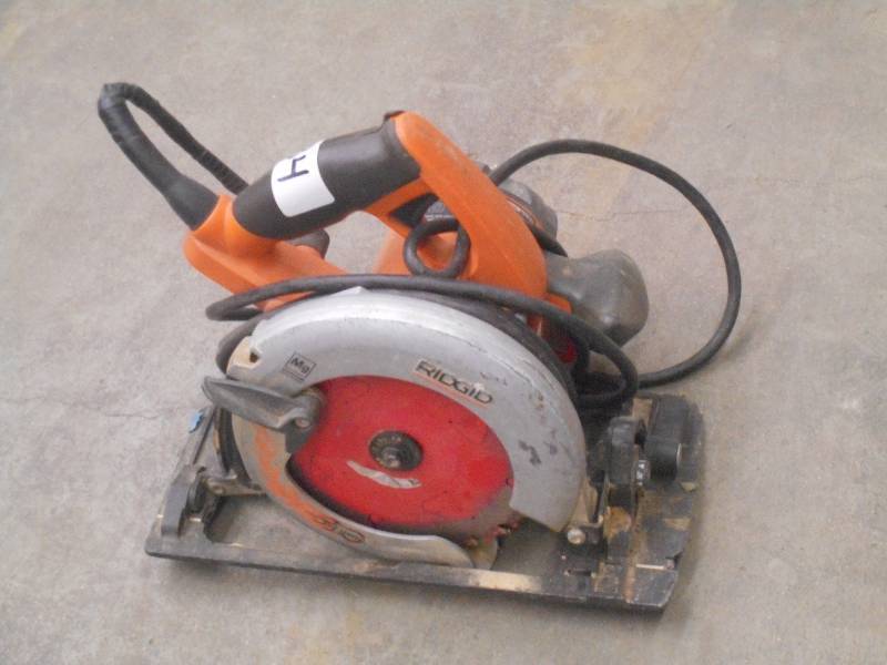 lot 34 image: Ridgid 6.5 Curcular Saw ...
