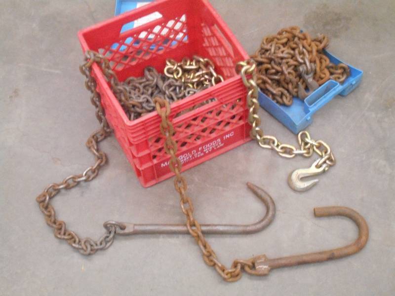 lot 68 image: Milk Crate Full Of Assorted Log Cha...