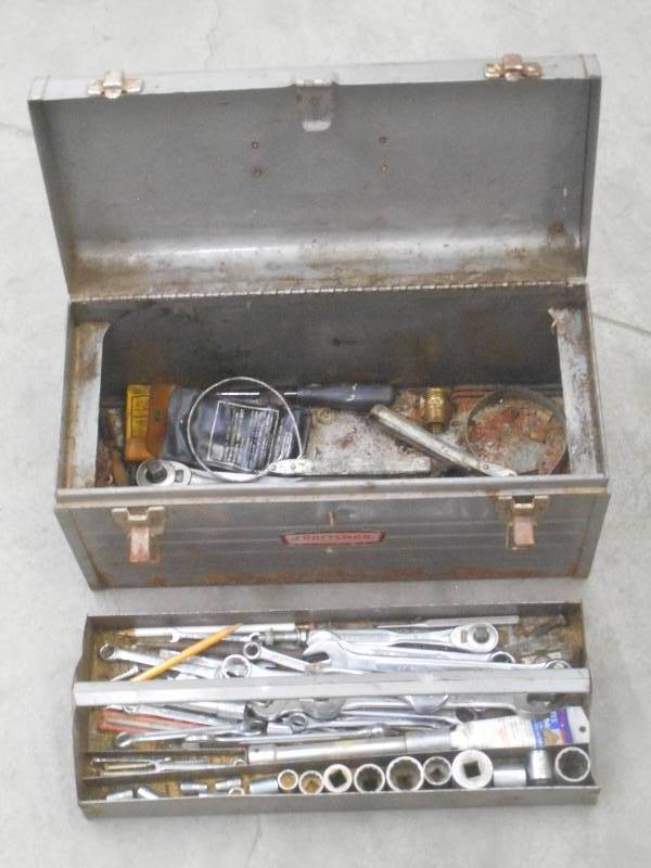 lot 95 image: Craftsman Steel Toolbox With Assort...