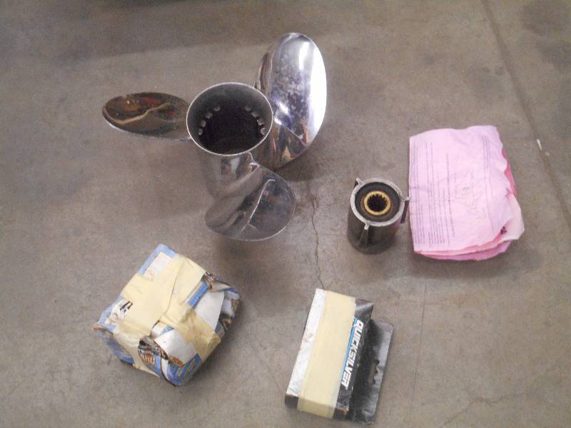 lot 132 image: TP 13.25x17 Stainless Boat Prop, Fi...