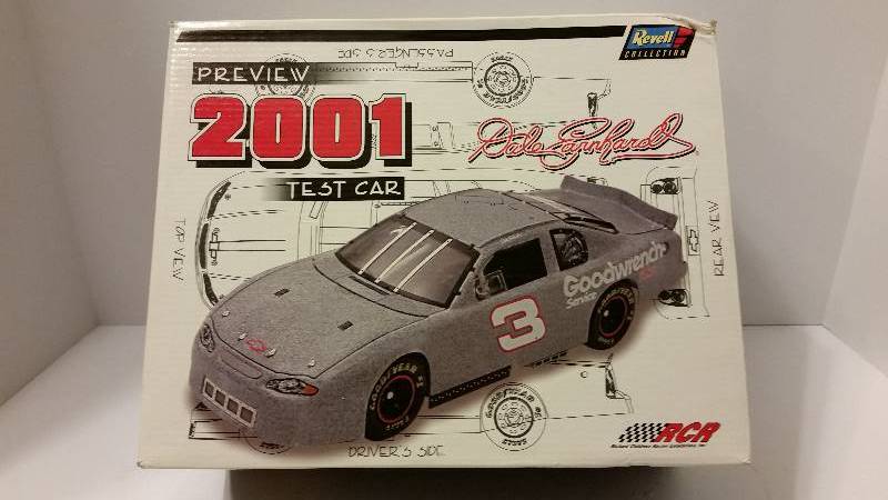 lot 13 image: Revell Collection 2001 124th Scale GM Goodwrench Service Plus Chevrolet Monte Carlo Test Car