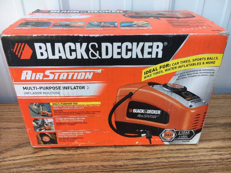 lot 7 image: Black & Decker Air Station