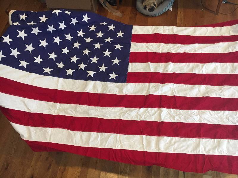 lot 26 image: American Flag - 54 x 113