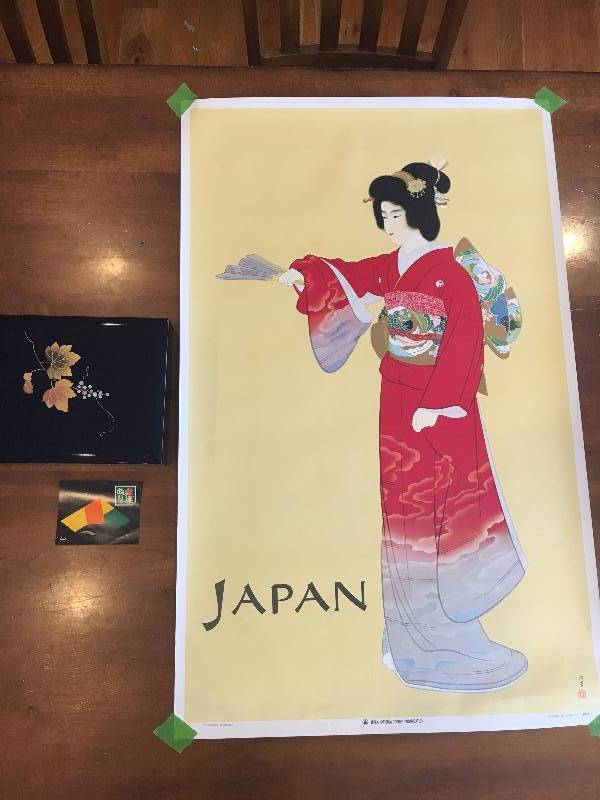 lot 32 image: Vintage Japan items - Poster & Jewelry Box