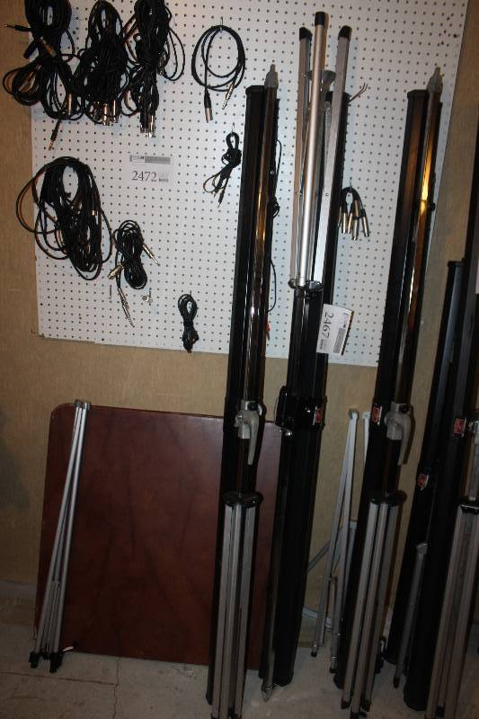 lot 2467 image: Lot of (2) 6ft. Projector Screens