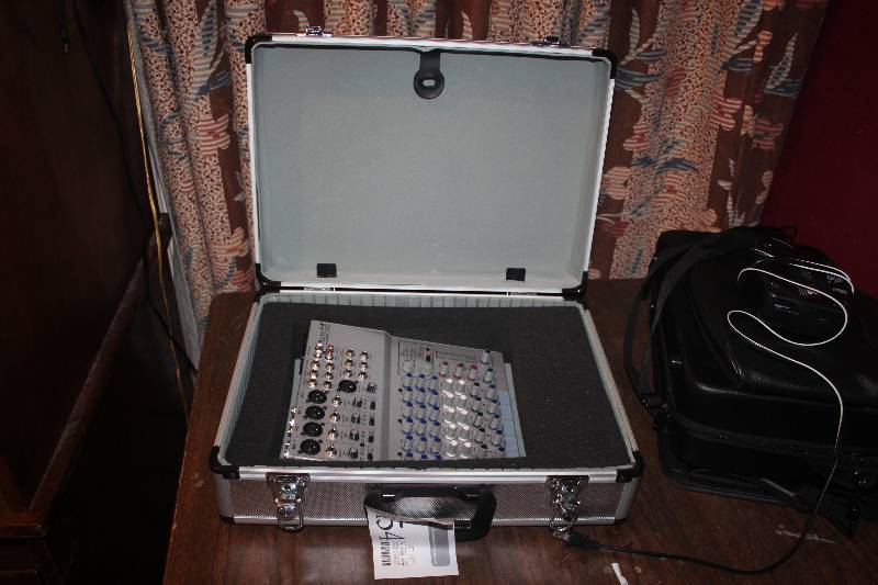 lot 2454 image: LTO L-8 8-channel Mixing Console w Digital Effects