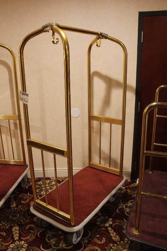 lot 2483 image: 4-Wheel Bellhop Luggage Rack